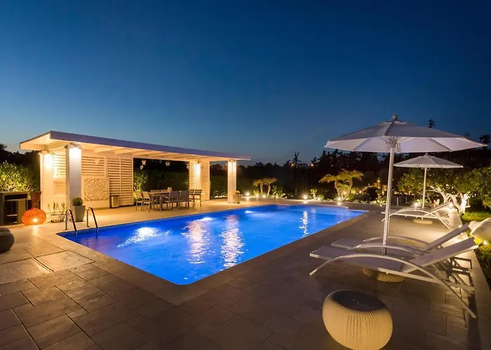 Antigone Estate